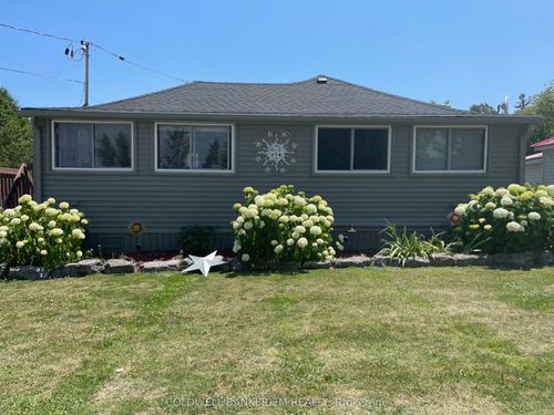 143 Hazel St, Dunsford, ON, K0M1L0 | Card Image