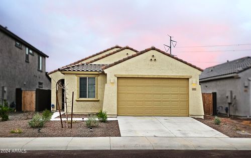 6951 W Pedro Ln, Laveen, AZ, 85339-4704 | Card Image