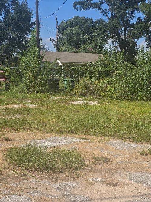 4815 Antha Street, Houston, TX, 77016 | Card Image