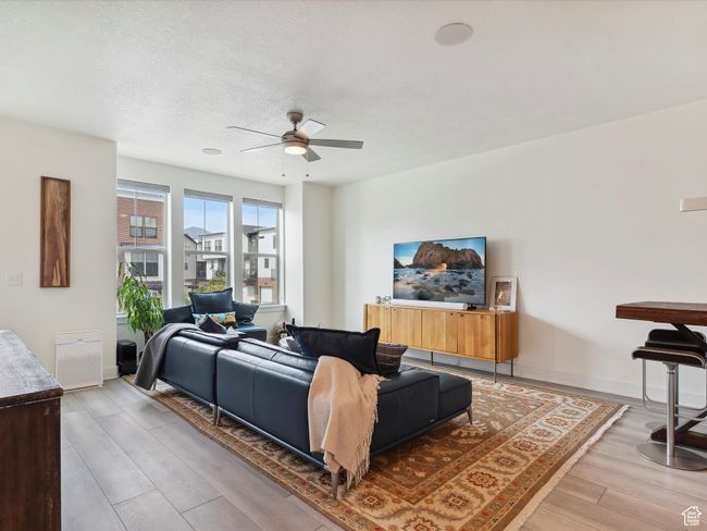 335 Park Blvd, Townhouse with 3 bedrooms, 3 bathrooms and 2 parking in Ogden UT | Image 7