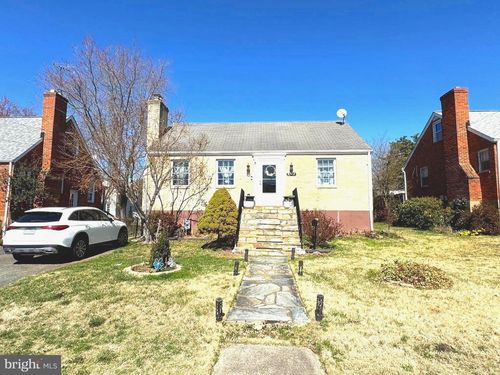 6512 Cedar Ln, FALLS CHURCH, VA, 22042-2306 | Card Image