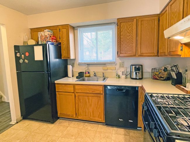 48 - 48 Beaman Brk, Condo with 2 bedrooms, 3 bathrooms and 3 parking in Bloomfield CT | Image 5