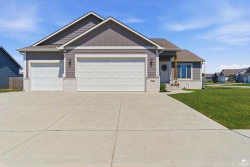 9900 Lavender Lane, Manhattan, KS, 66502 | Card Image
