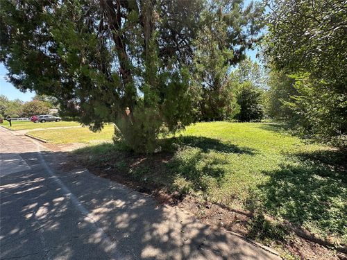 709 Dearborn St, Waco, TX, 76704-1827 | Card Image