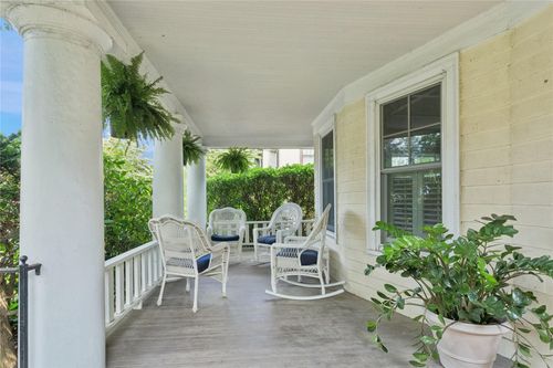 58 Garden St, Garden City, NY, 11530-6323 | Card Image