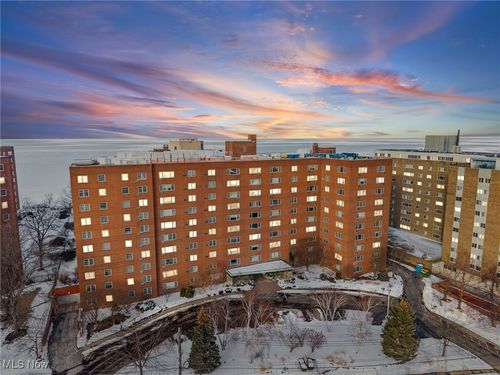 apt-415-11820 Edgewater Dr, Lakewood, OH, 44107-1792 | Card Image