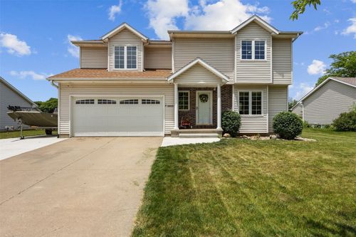 1865 Rock Island Dr, Ely, IA, 52227-9680 | Card Image
