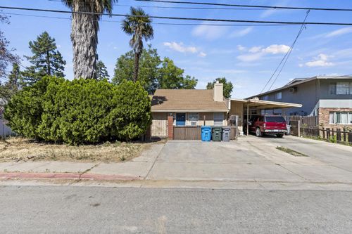 386 N Barrett Road, Yuba City, CA, 95991 | Card Image