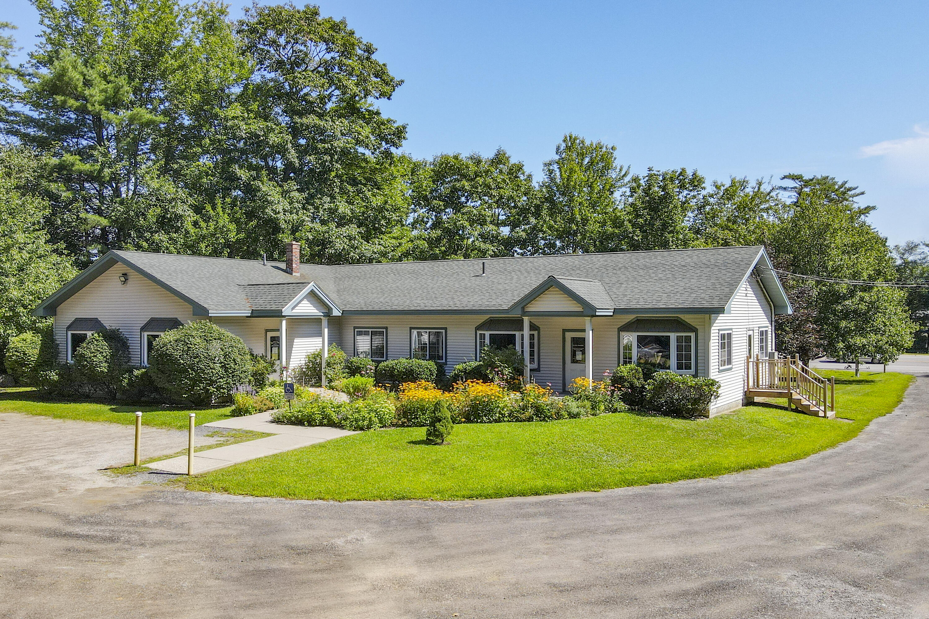 Northport Ave, Belfast, ME 04915