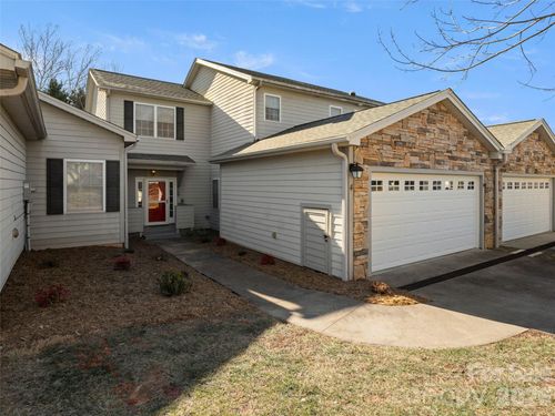 4 Holiday Dr, Arden, NC, 28704-8816 | Card Image