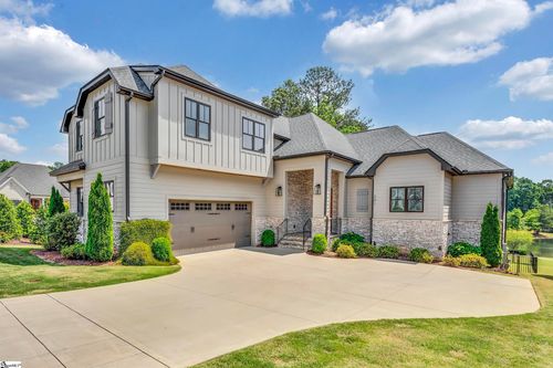 201 Chestnut Pond Ln, Simpsonville, SC, 29681-8183 | Card Image