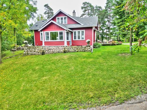 3426 King St, Vineland, ON, L0R2C0 | Card Image
