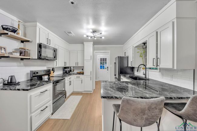 2411 N Page Rd, House other with 3 bedrooms, 2 bathrooms and null parking in Longview TX | Image 9