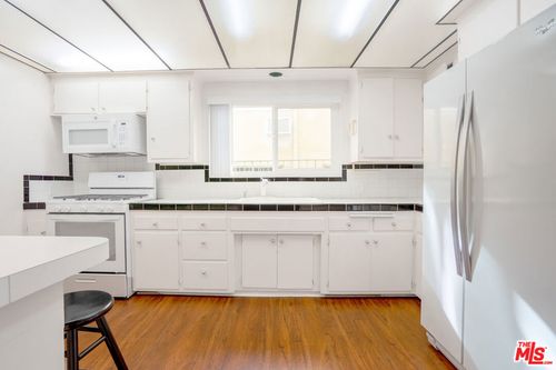 apt-3-446 S St Andrews Pl, LOS ANGELES, CA, 90020-4308 | Card Image