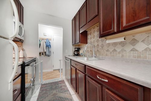 202-12846 Nicollet Ave, Burnsville, MN, 55337-2831 | Card Image