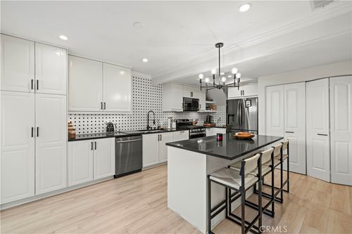 unit-37-8601 Sunland Blvd, Sun Valley, CA, 91352-5408 | Card Image