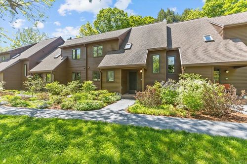 364 Acorn Ln, Shelburne, VT, 05482-6389 | Card Image