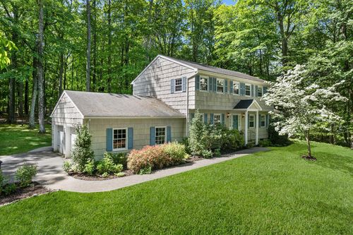 10 Catherine Pl, Katonah, NY, 10536-3002 | Card Image