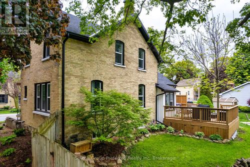 73 Hope St E, Tavistock, ON, N0B2R0 | Card Image