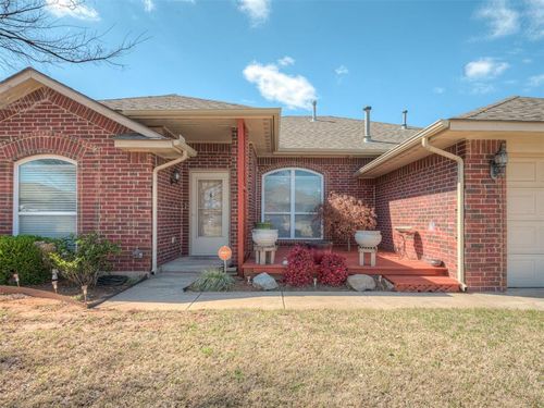 4237 Syracuse Street, Moore, OK, 73160 | Card Image