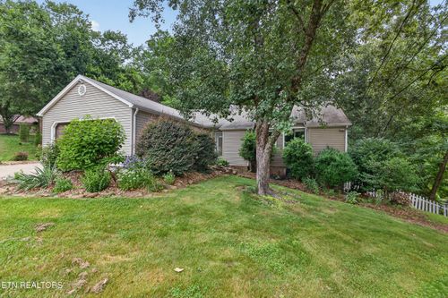 10225 Birch Hill Ln, Knoxville, TN, 37932-1602 | Card Image