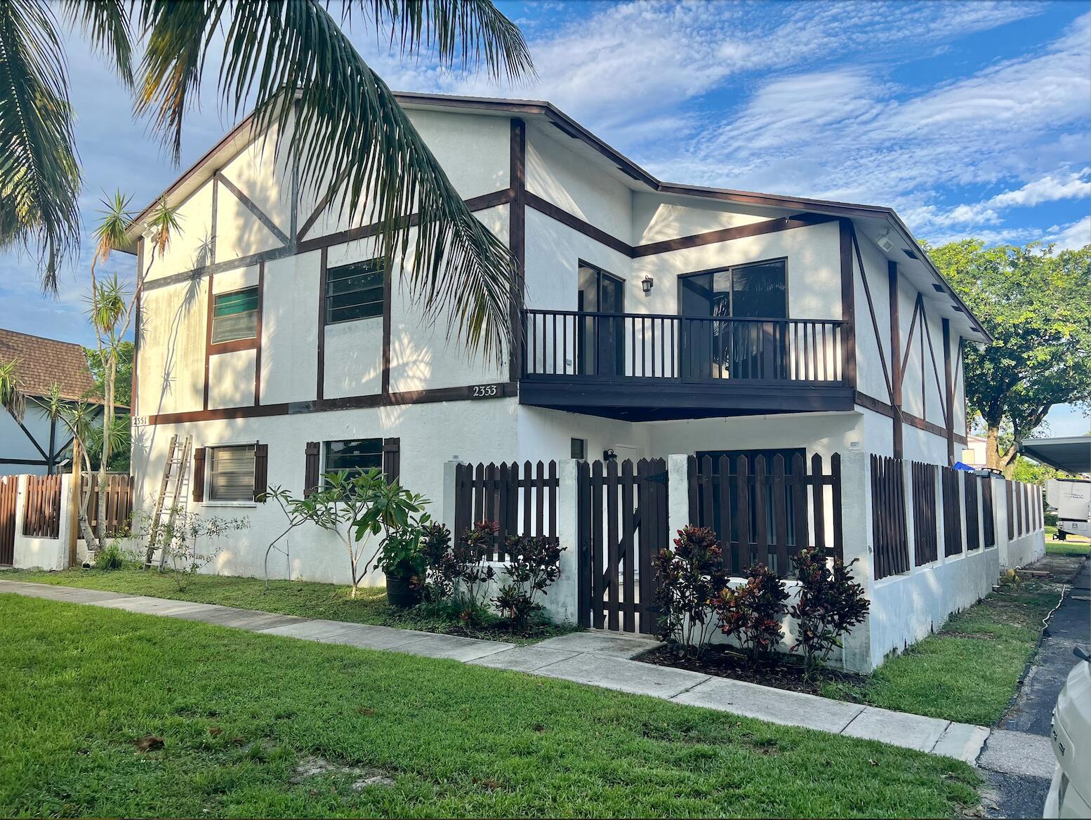 Lena Ln, West Palm Beach, FL 33415