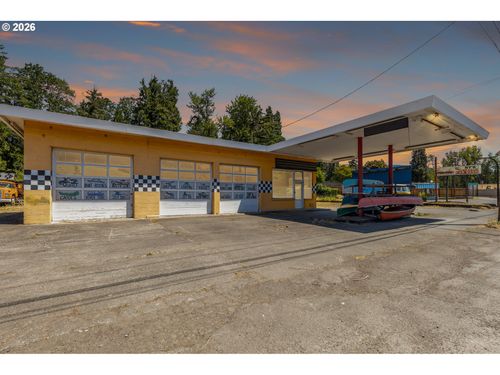 48097 Highway 58, Oakridge, OR, 97463-9523 | Card Image