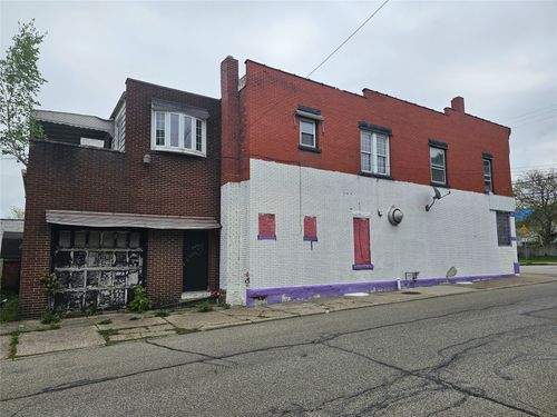 802 11th St, Erie, PA, 16503-1421 | Card Image