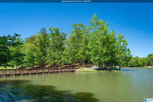 5549 Lakes Edge Dr, Hoover, AL, 35242-7348 | Card Image
