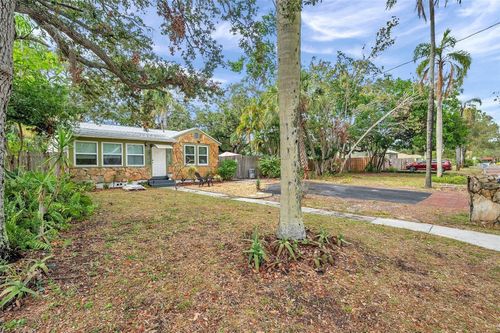 2819 50th St S, GULFPORT, FL, 33707-5435 | Card Image