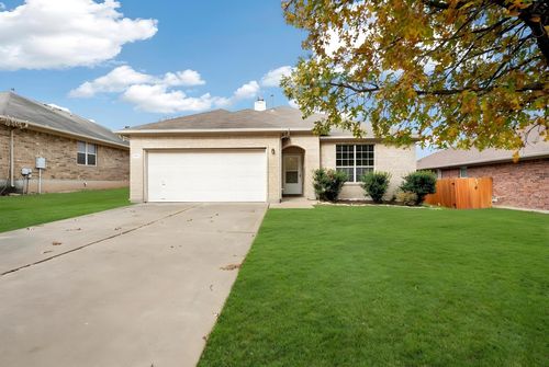 144 Oxford Dr, Kyle, TX, 78640-5506 | Card Image