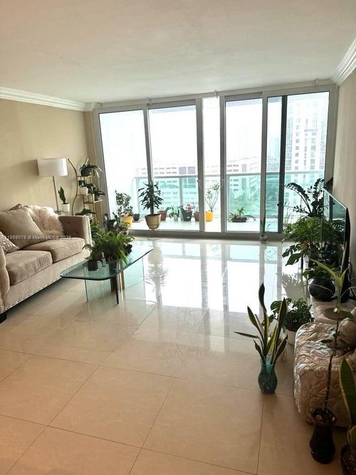 apt-1230-100 Bayview Dr, Sunny Isles Beach, FL, 33160-4758 | Card Image
