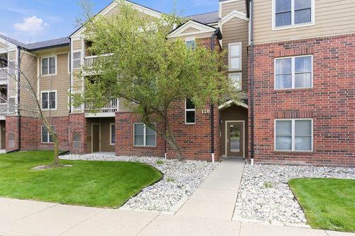 109-120 Glengarry Dr, Bloomingdale, IL, 60108-2313 | Card Image