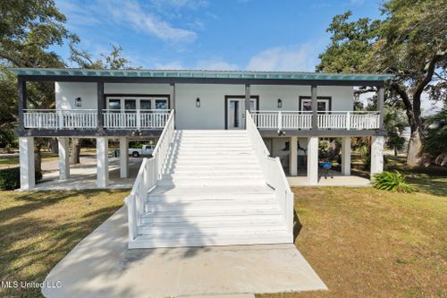 839 E Beach Boulevard, Long Beach, MS, 39560 | Card Image