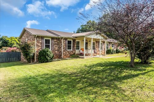 208 Tammy Dr, Decherd, TN, 37324-3814 | Card Image