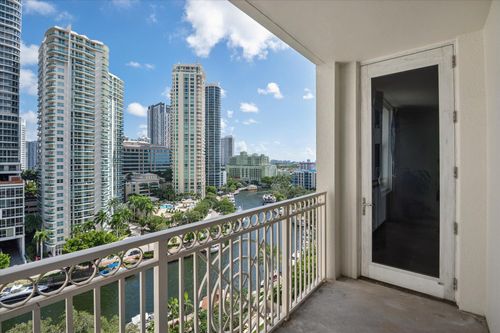 1221-511 Se 5th Ave, Fort Lauderdale, FL, 33301-2984 | Card Image