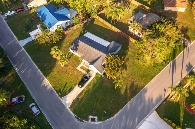 2097 Se New York St, House other with 4 bedrooms, 2 bathrooms and null parking in Port Saint Lucie FL | Image 33