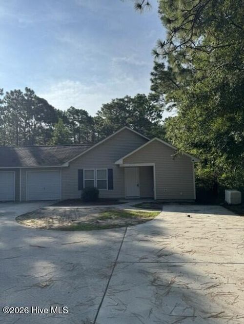 211 Horn Rd, Wilmington, NC, 28412-2408 | Card Image