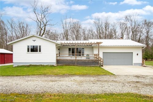 40126 Jones Road, Wellington, OH, 44090 | Card Image