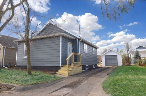 207 17th Avenue, Ottawa, IL, 61350 | Card Image