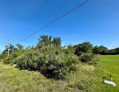 13306 High Springs Ave, Port Charlotte, FL, 33981-4087 | Card Image