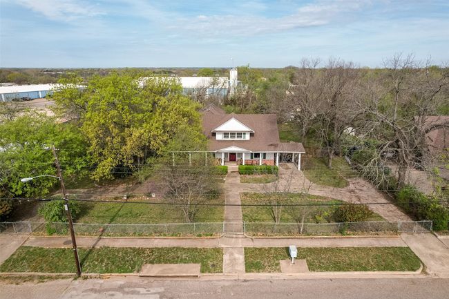 511 Highland Ave, House other with 5 bedrooms, 2 bathrooms and null parking in Waxahachie TX | Image 34