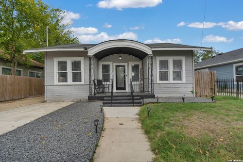704 Cuney, San Antonio, TX, 78210 | Card Image