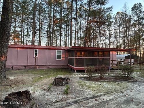 15303 Pea Bridge Rd, Laurinburg, NC, 28352-7671 | Card Image