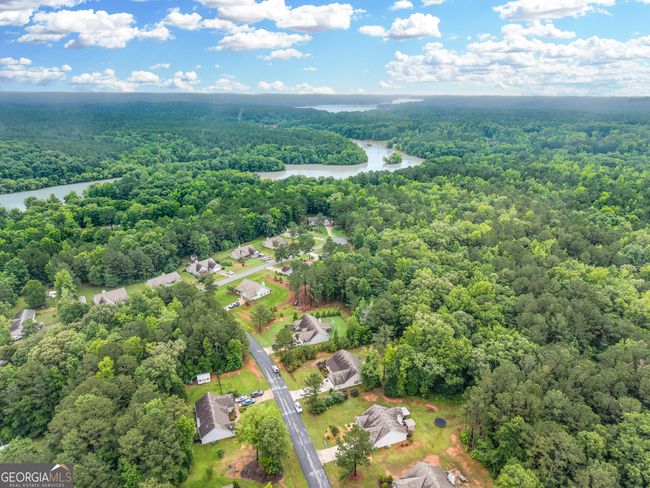 1081 Oak Hill Ln, House other with 3 bedrooms, 2 bathrooms and 2 parking in Madison GA | Image 6