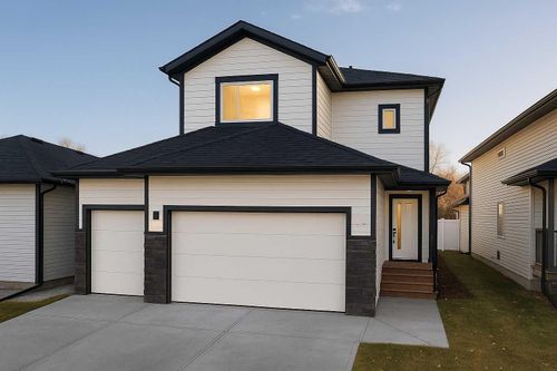 5821 Maple Cres, Innisfail, AB, T4G0A9 | Card Image
