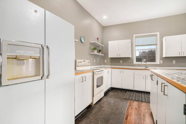12039 Bair Lake St, House other with 6 bedrooms, 3 bathrooms and null parking in Jones MI | Image 8