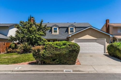 8753 Verlane Dr, San Diego, CA, 92119-2033 | Card Image