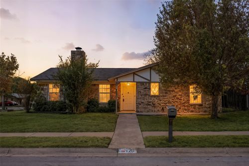 6201 Brookside Dr, Watauga, TX, 76148-3204 | Card Image