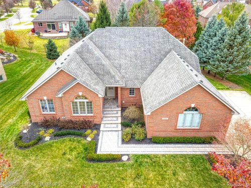 63605 Williamsburg, Washington Township, MI, 48095-2445 | Card Image